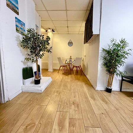 Dotan'S Boutique Guesthouse - By The Beach! เทลอาวีฟ ภายนอก รูปภาพ