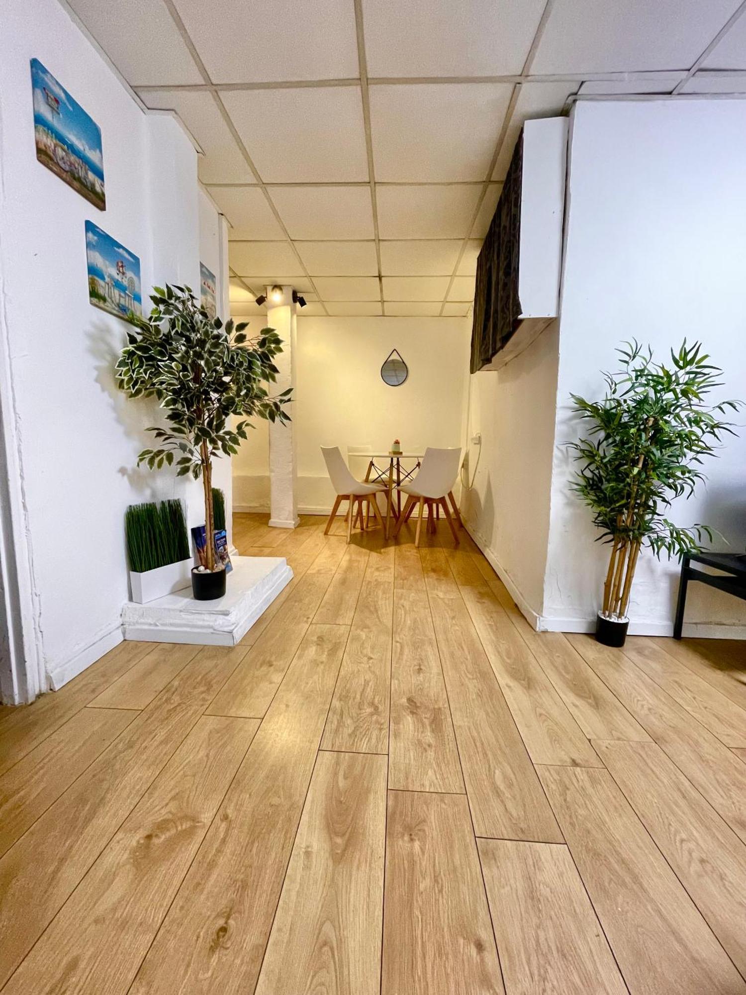 Dotan'S Boutique Guesthouse - By The Beach! เทลอาวีฟ ภายนอก รูปภาพ
